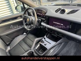 Porsche Cayenne E-Hybrid Exclusive Design Matric ACC picture 18