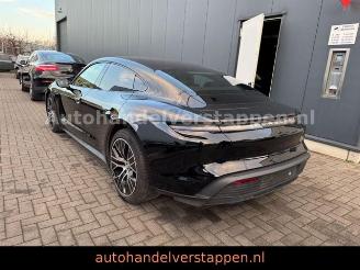 skadebil auto Porsche Taycan 350KW Panorama-Glasdach Leder 20zoll 2021/10