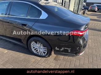 BMW i5 Limousine 40 eDrive 250KW Cockpit Plus Panora picture 8