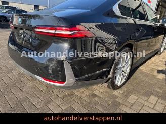 BMW i5 Limousine 40 eDrive 250KW Cockpit Plus Panora picture 3