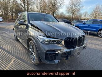 damaged passenger cars BMW X5 xDrive 45e M Sport 2022/6