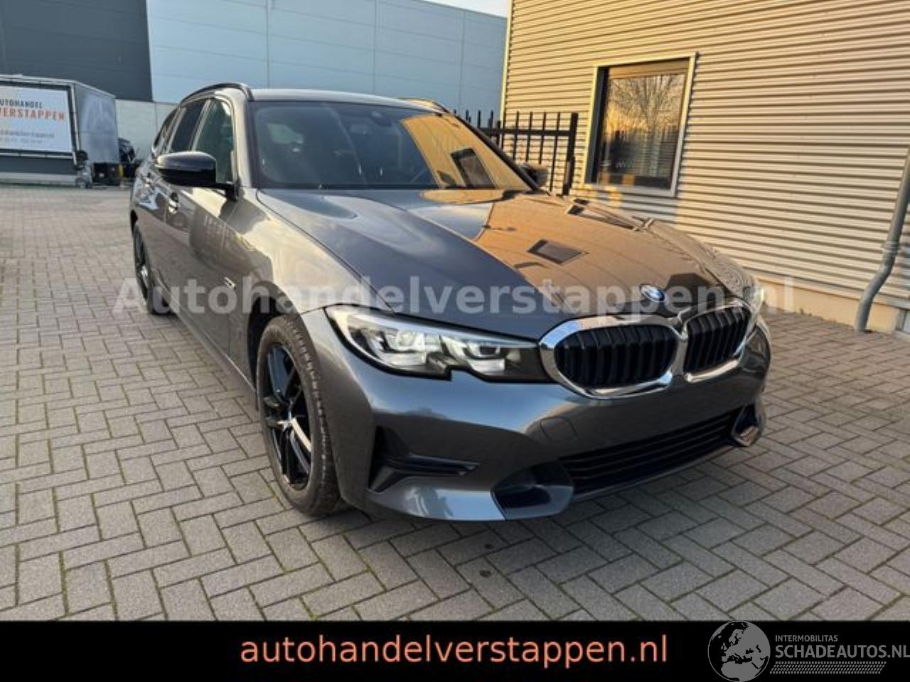 BMW 3-serie 20e ''Sport Line'' Touring Navi Leder CAM