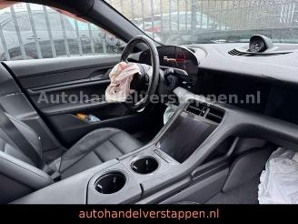 Porsche Taycan Sport Turismo Matrix Sport-Chrono-Paket picture 21