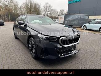 skadebil auto BMW i5 Touring 40 eDrive M Sport 250KW AHK Harman 2025/2