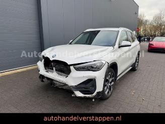 krockskadad bil auto BMW X1 sDrive 18i xLine 103KW Leder Navi LED Facelif 2019/11