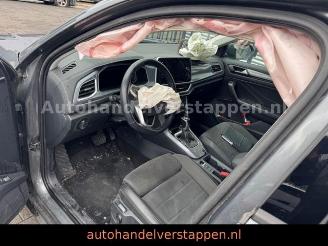 Volkswagen T-Roc Style DSG Panorama LED IQ NAVI picture 21