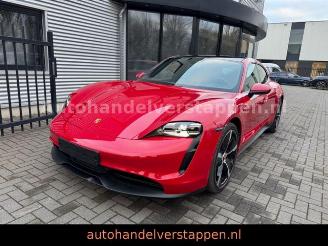 krockskadad bil auto Porsche Taycan Sport Turismo Sport-Chrono-Paket 2024/12