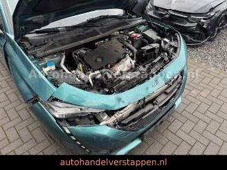 Peugeot 308 III SW Active Pack 1.5HDI 96KW picture 15