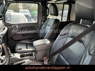 Jeep Gladiator Overland 4WD Launch Edition picture 24