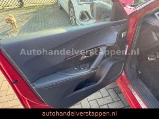 Peugeot 2008 e- - GT - 136PS Automatik Elixir Rood picture 21