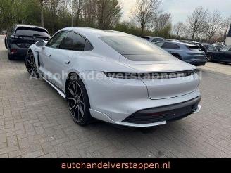 Unfallwagen Porsche Taycan Sport 93KWH Sport-Design-Paket 2022/8