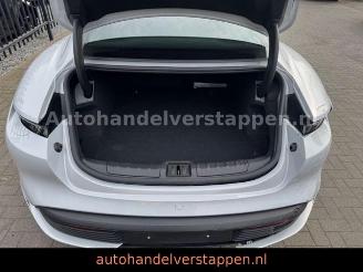 Porsche Taycan Sport 93KWH Sport-Design-Paket picture 13