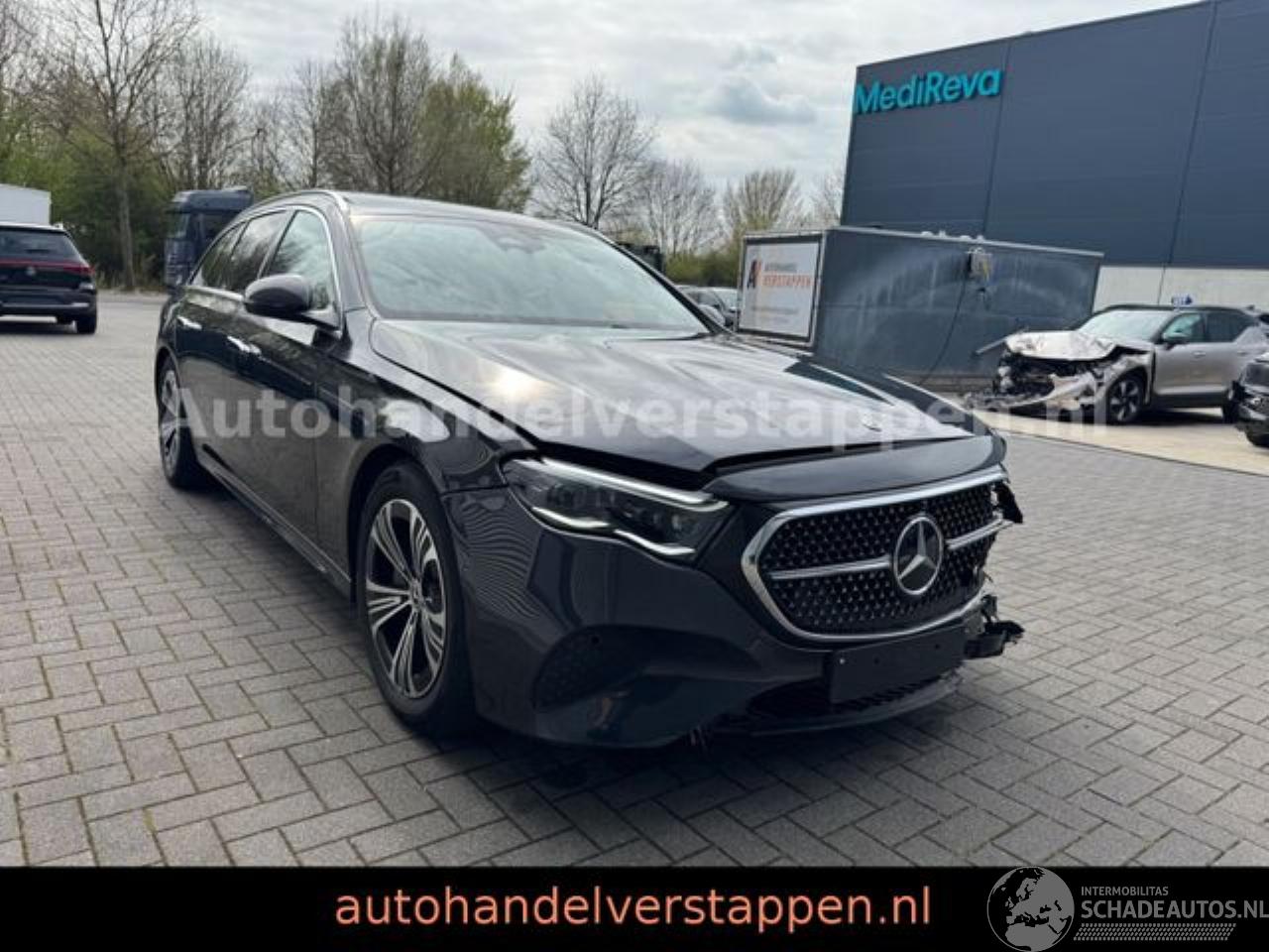 Mercedes E-klasse 450d 4Matic Avantgard Advancd Panorama