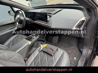 BMW iX 40 xDrive 240KW Sky Lounge picture 18