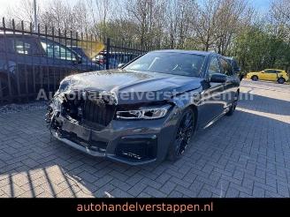 krockskadad bil auto BMW 7-serie  2021/9