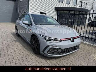 Coche accidentado Volkswagen Golf VIII Lim. GTI DSG 180KW ''Mondsteingrau'' 2023/10