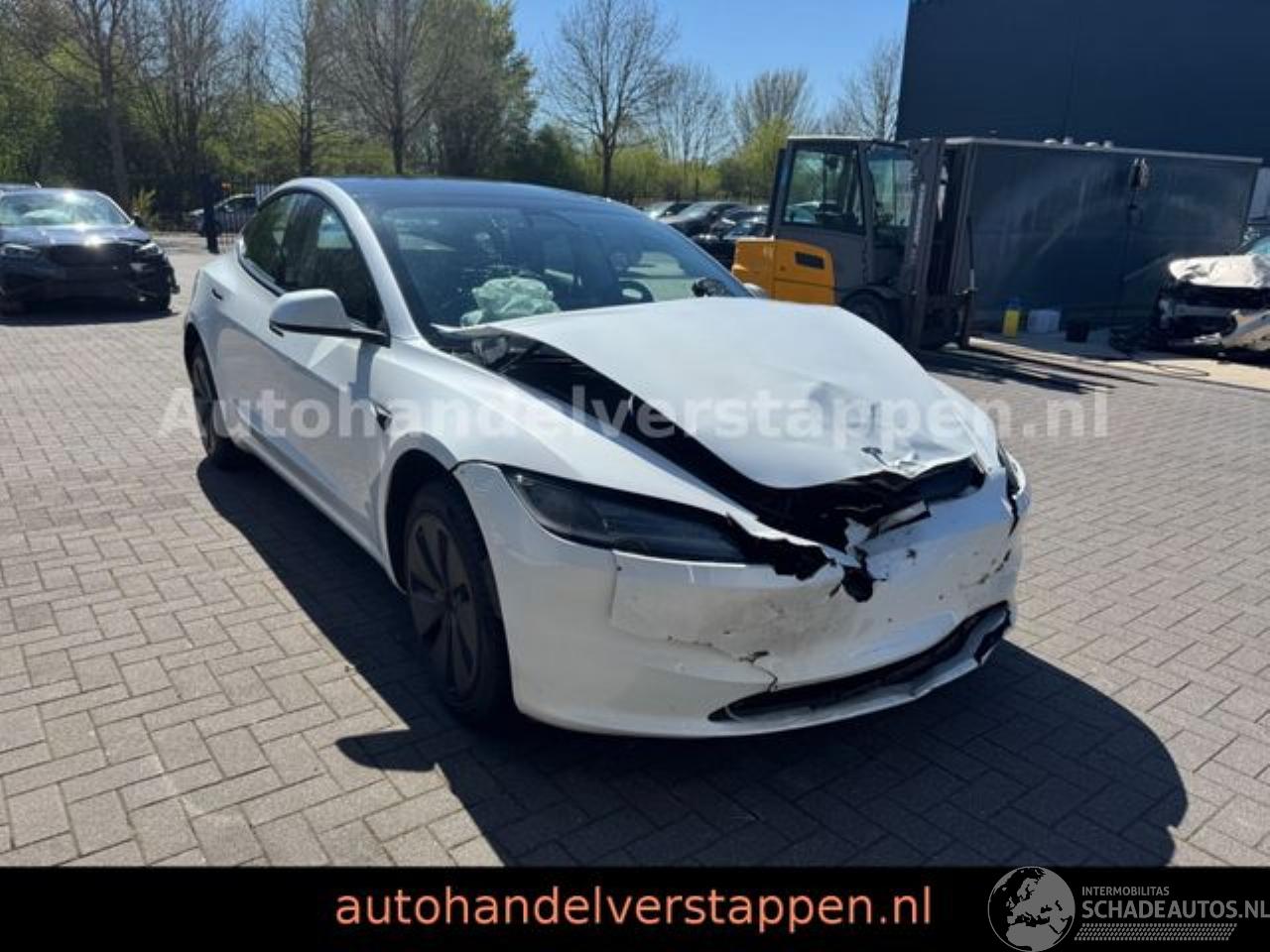 Tesla Model 3 RWD Highland Panorama Leder