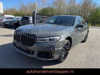 krockskadad bil auto BMW 7-serie  2021/8