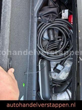 Porsche Taycan 350KW Panorama Leder CAM 93KWH picture 33