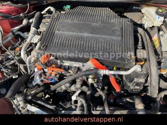 Peugeot 2008 e- - GT - 136PS Automatik Elixir Rood picture 17