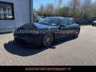 Porsche Taycan Sport Chrono Bose ACC GlasDach 93KWH picture 2