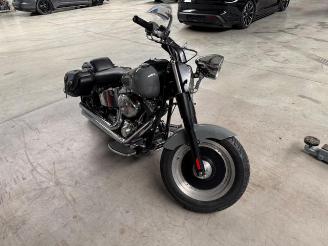 Vaurioauto  motor cycles Harley-Davidson Fat Boy FLSTF 2005/2
