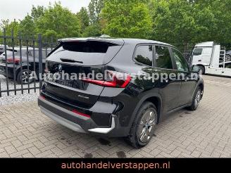 BMW iX1 20eDrive 150KW Harman LED Premium-Paket picture 3