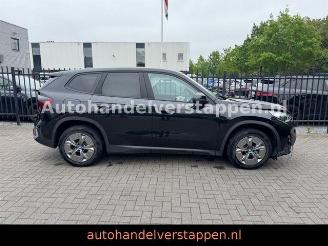 BMW iX1 20eDrive 150KW Harman LED Premium-Paket picture 4