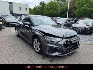 skadebil auto Audi A3 Sportback 30 TFSI S line Auto Daytonagrau 2023/5