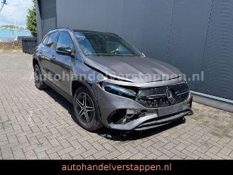 krockskadad bil auto Mercedes EQA 250 AMG Sport Pano Burm Memory 2022/2