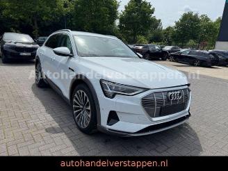 krockskadad bil auto Audi E-tron 55 Quattro Advanced 93KWH 2020/10