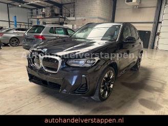 krockskadad bil auto BMW iX3 M-Sport 80KWH 210KW  Panorama Harman LED 2023/10