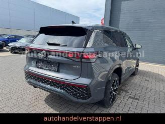 damaged passenger cars Volkswagen Tayron 1.5 eTSI 110KW DSG R-Line Sport 2025/6