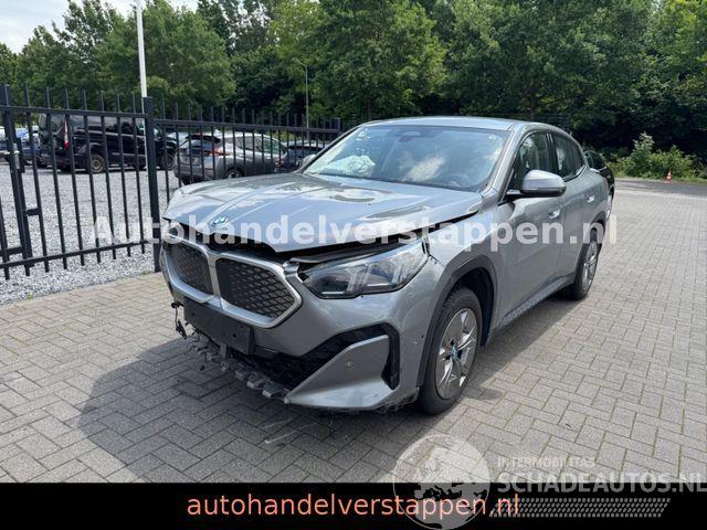 BMW iX2 20 eDrive 150KW 67KWH Navi LED