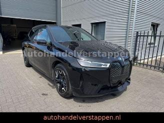 Schadeauto BMW iX 50 xDrive M Laser Panorama Harman Leder FULL 2025/6