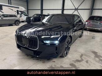 skadebil auto BMW 7-serie 2024/4