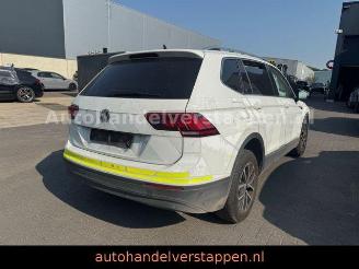 Volkswagen Tiguan Allspace Comfortline 4Motion 147kw picture 4