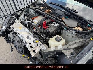 BMW iX 40e Xdrive 240KW Pano Harman AHK Leder LED HU picture 10