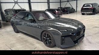  BMW M7 60e xDrive 420KW M Performance VOLL 2023/7
