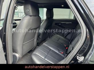 Land Rover Range Rover Evoque R-Dynamic SE D165 AWD picture 12