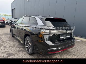 damaged passenger cars Volkswagen ID.7 Tourer Pro S 210 kW 86KWH Pro Max 2025/12