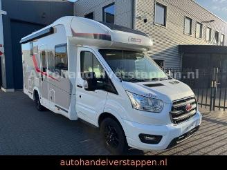 krockskadad bil camper Challenger 2022/1