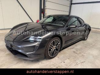 Porsche Taycan Matrix Panorama ACC Leder picture 7