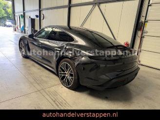 Porsche Taycan Matrix Panorama ACC Leder picture 11