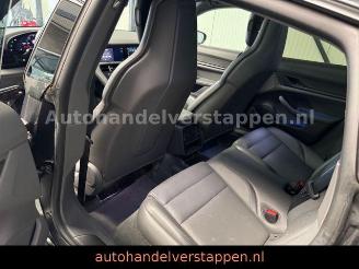 Porsche Taycan Matrix Panorama ACC Leder picture 21