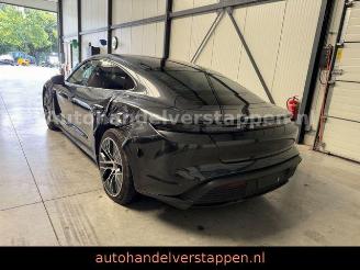 Porsche Taycan Matrix Panorama ACC Leder picture 6