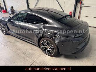 Porsche Taycan Matrix Panorama ACC Leder picture 9