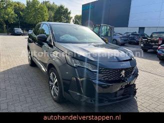 skadebil auto Peugeot 3008 Hybrid 225 Allure Pack 165KW Hybrid 2023/4