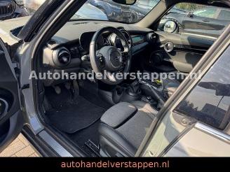 Mini Cooper S COOPER Mini 5-trg. Cooper Essential Trim picture 17