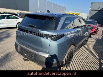 Peugeot 5008 Hybrid 136 GT Panorama 7-Sitzer picture 2